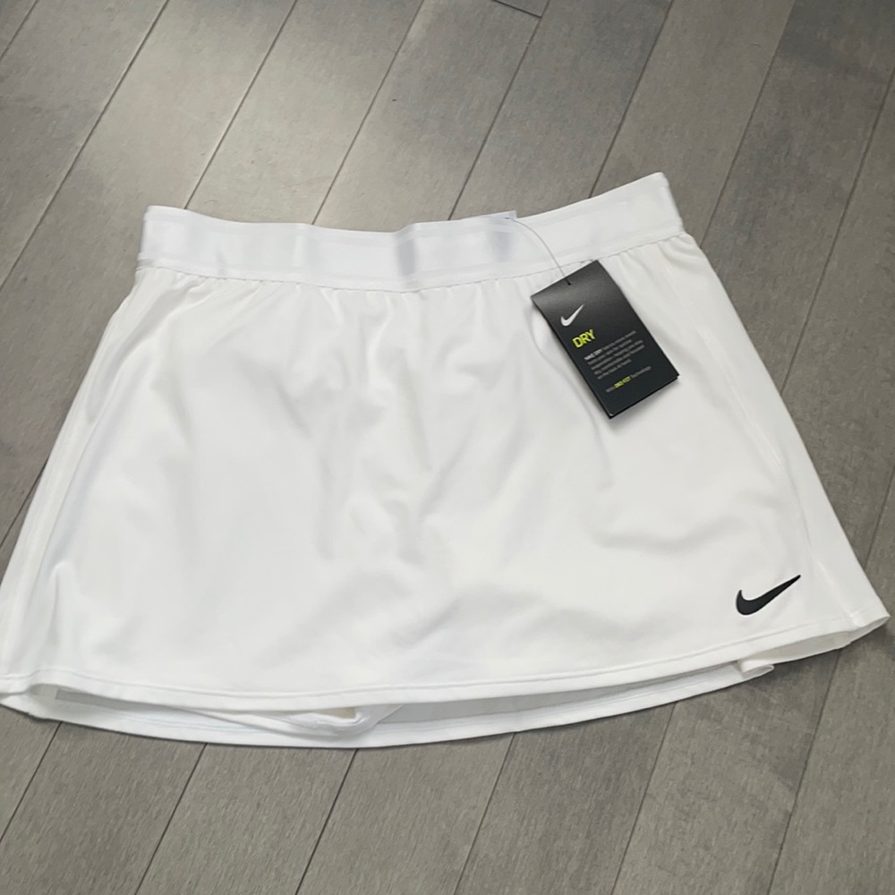 White Nike tennis skirt